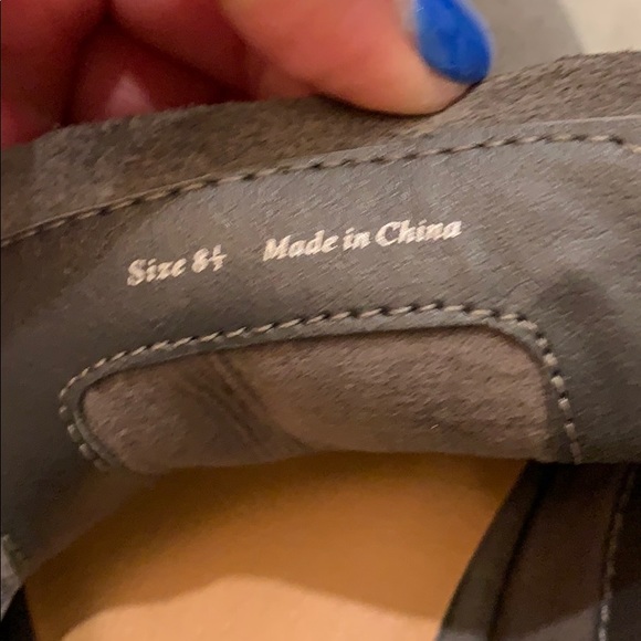 Gray Mules - Picture 3 of 4